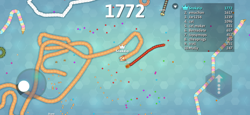 Celebrate World Animal Day with Snake.io! 3 Screenshot of Snake.io gameplay